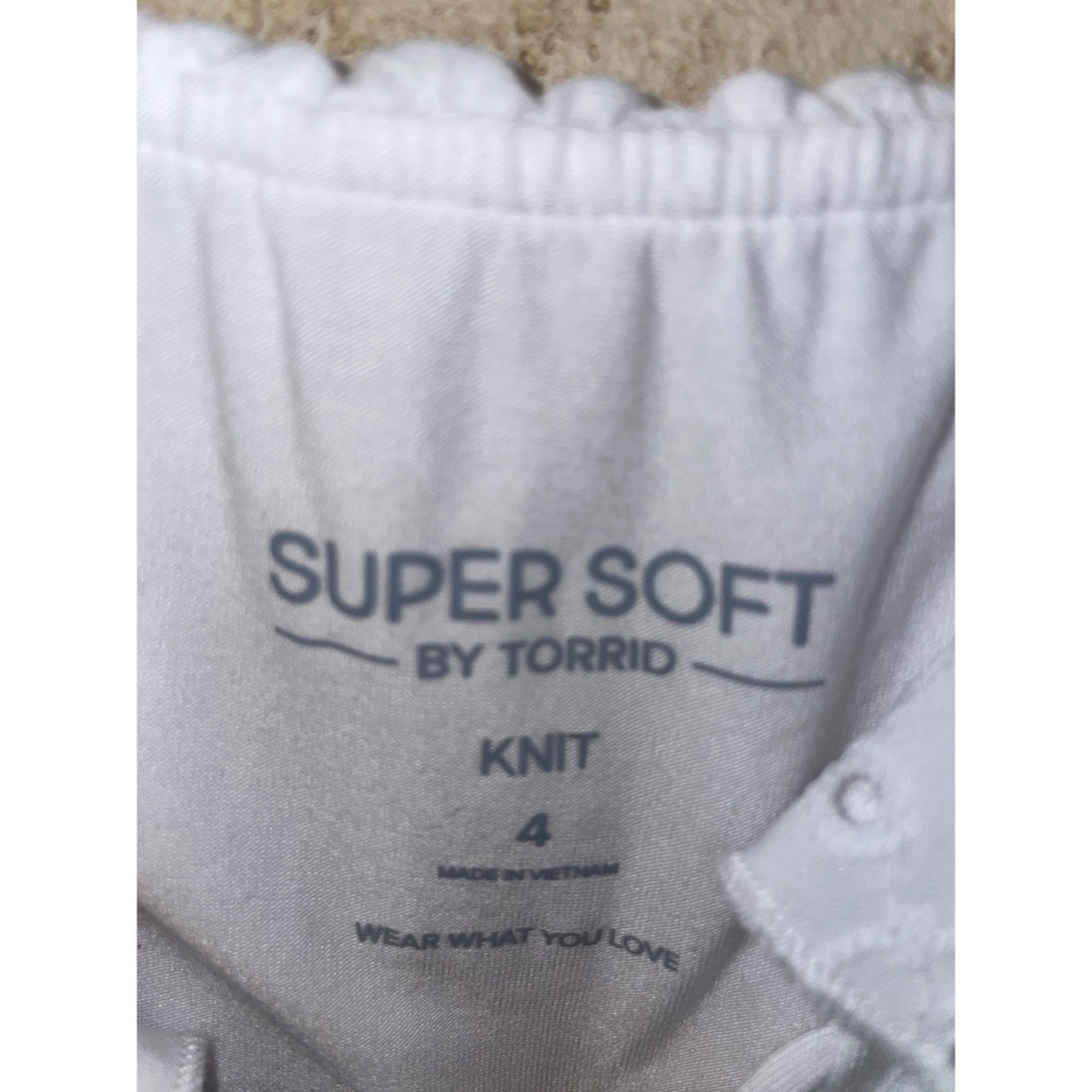 Torrid Super Soft Cold Shoulder Eyelet Ruffle Crop Top - Picture 5 of 5